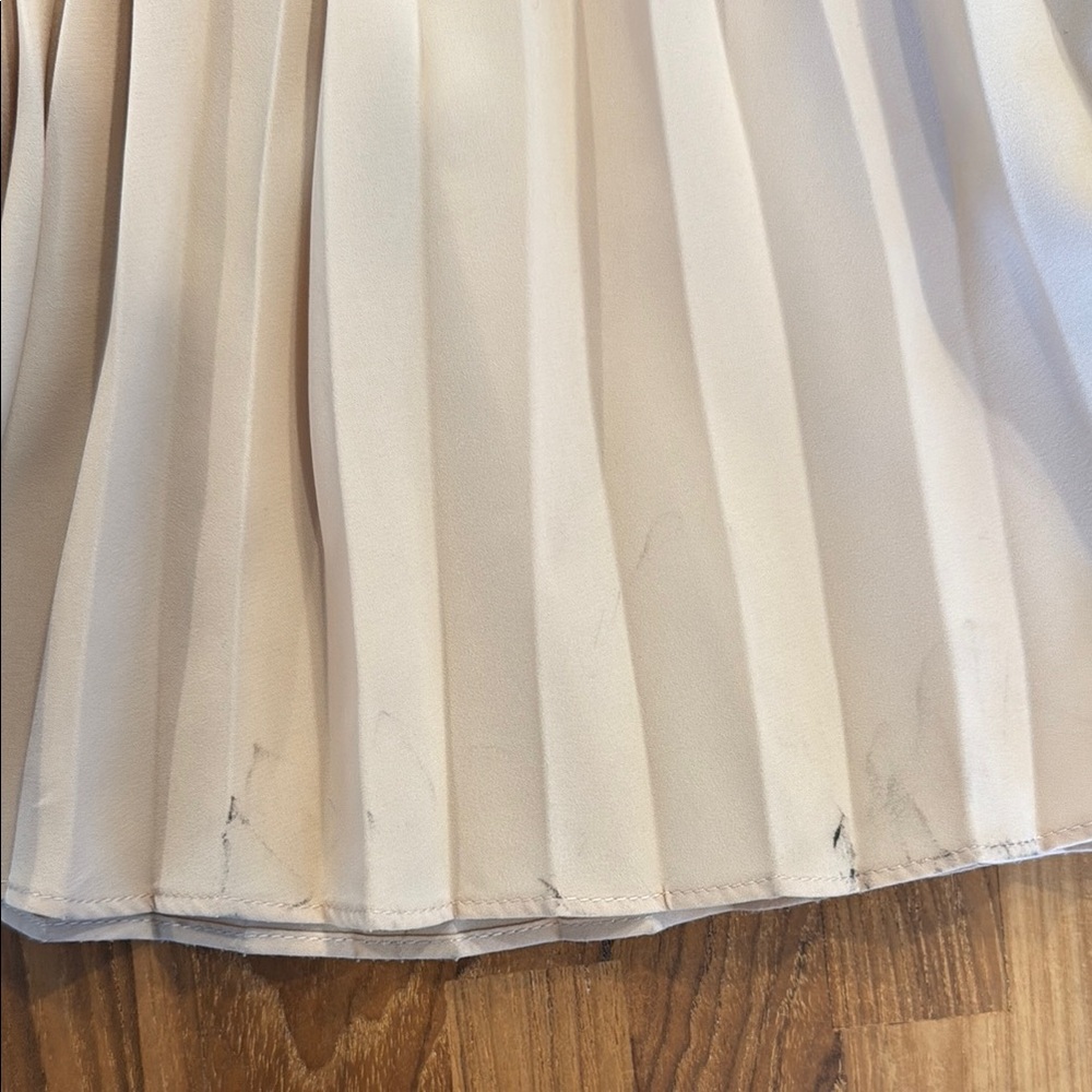 A.L.C. Pleated Wide-Leg Pants in Beige - Picture 9 of 10